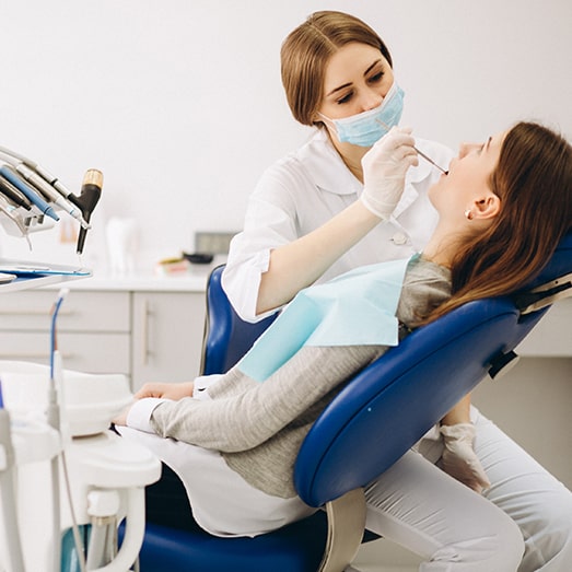 Precision Oral Surgery in Chicago | Specialized Oral Care